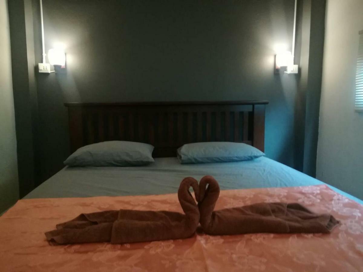 Cashew Nut Bungalow, Ko Mook Dış mekan fotoğraf